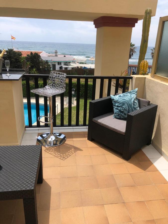 Beachfront Apartment - Sea Views - ماربيا المظهر الخارجي الصورة